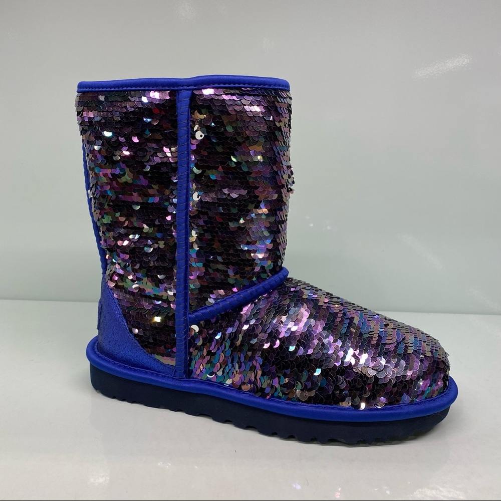 UGG | Classic Short Sequin Navy Tonal Boots NEW In Box - Picture 3 of 8